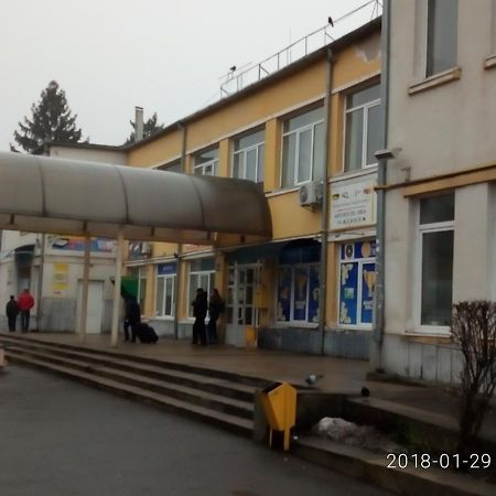 Hotel As 1 Ужгород Екстериор снимка