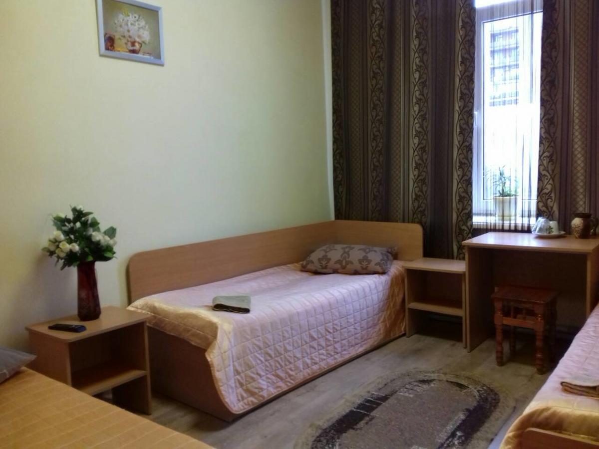 Hotel As 1 Ужгород Екстериор снимка